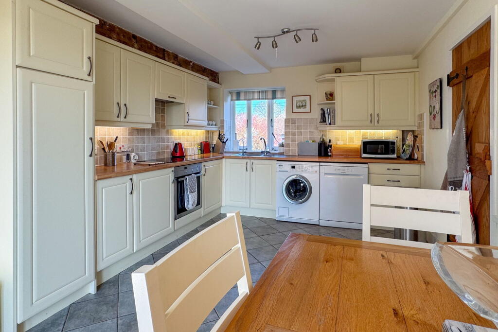 House in Southampton - View 5