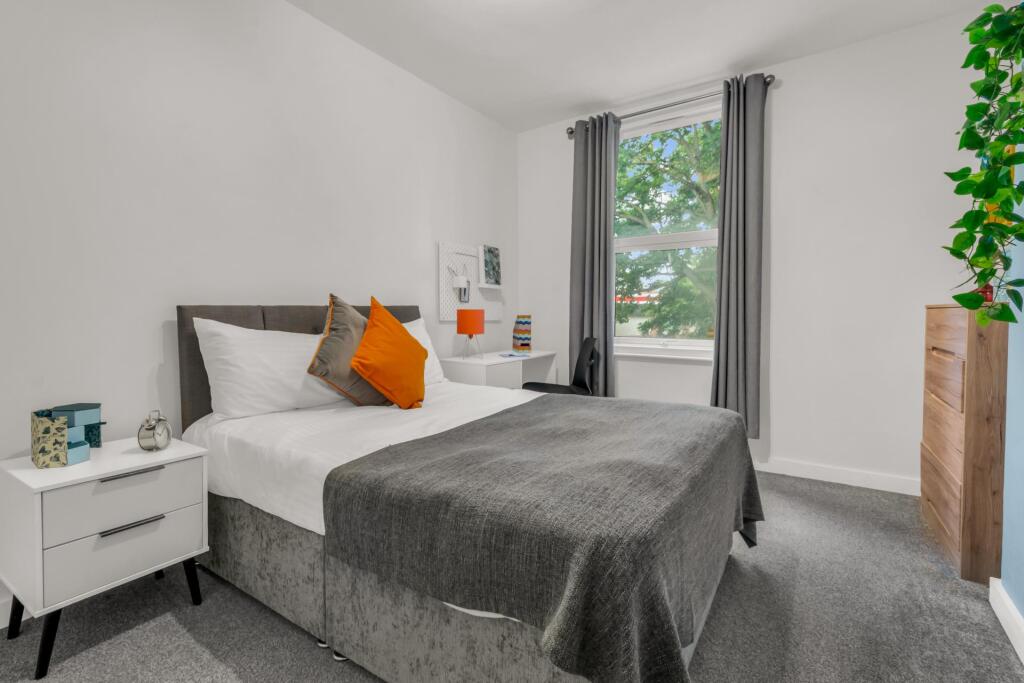 House in Leeds - View 4