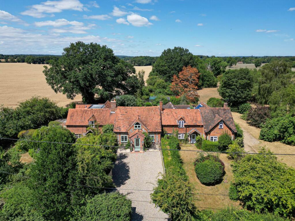 3-bed house on Chalkhouse Green, South Oxfordshire, £595,000