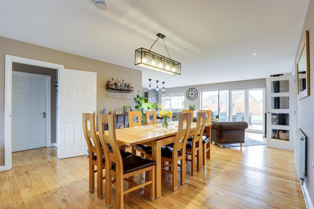 Baker Avenue, Arnold, NG5 photo 3