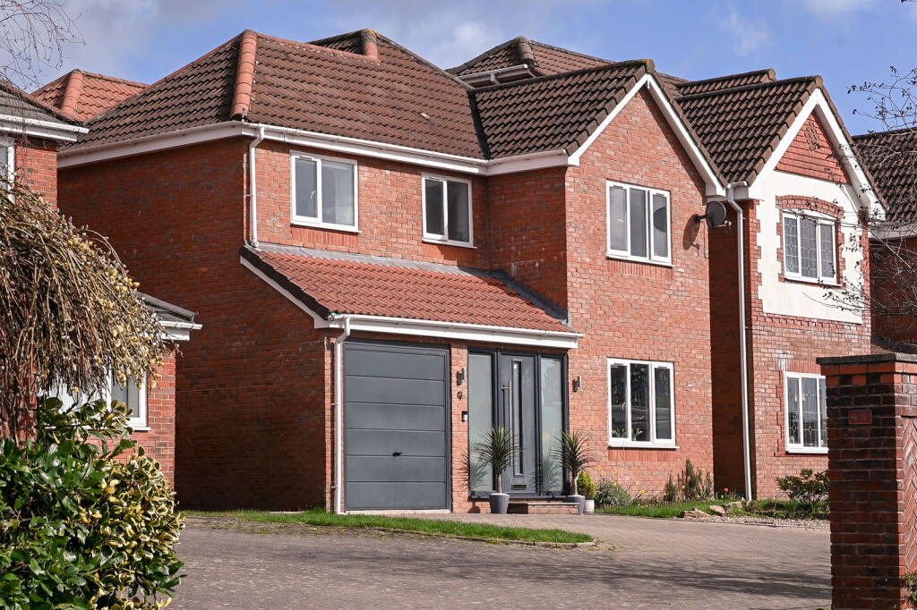 Main image of property: Clos Derwen, Roath Park, Cardiff, CF23 5HJ