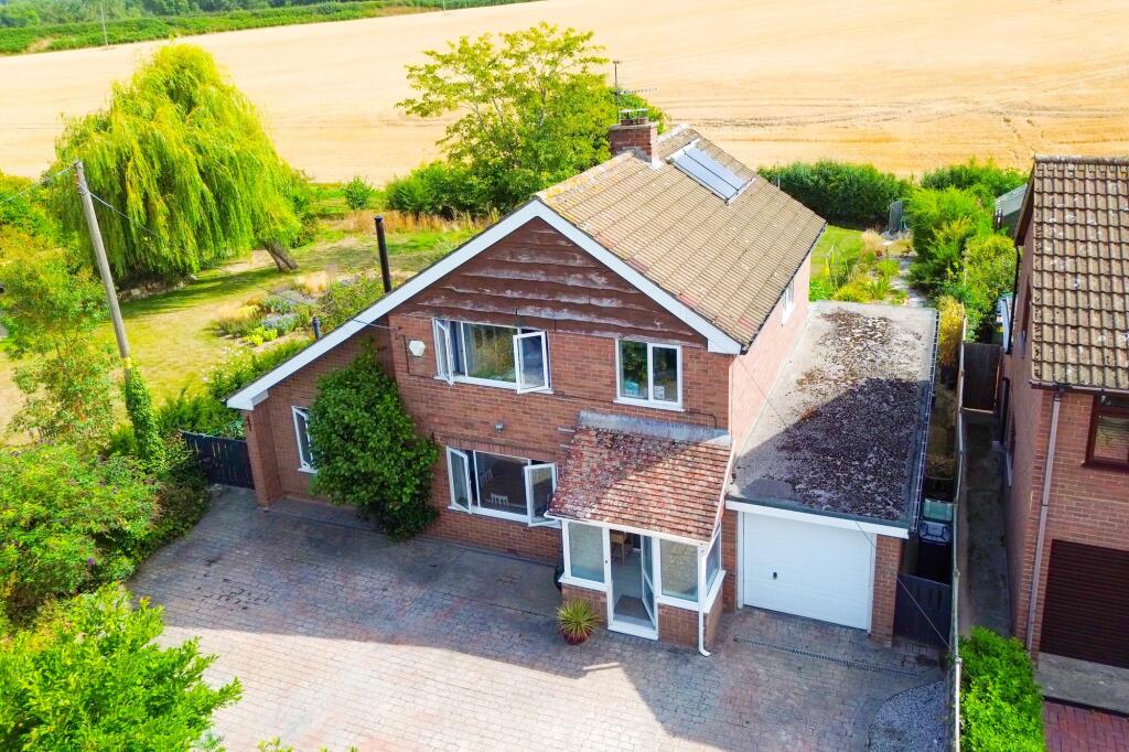 3-bed detached on Preston Montford, Shrewsbury, SY4, £390,000