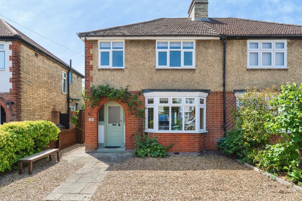Main image of property: Chesterfield Road, Cambridge