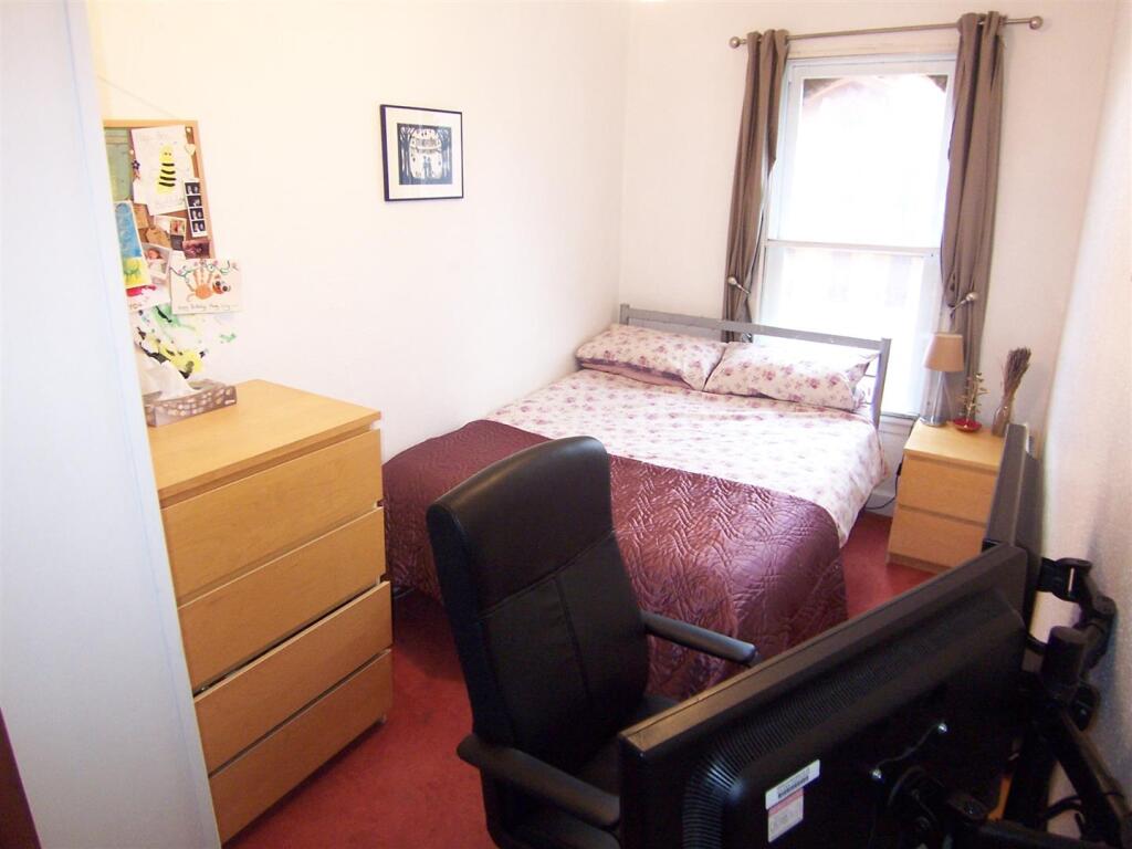 Apartment in London - View 5