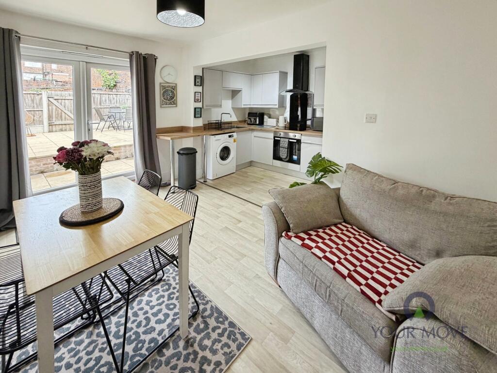 House in Stoke-on-Trent - View 4