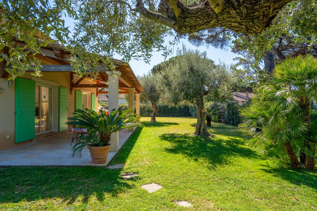 Main image of property: Provence-Alps-Cote d`Azur, Var, St-Tropez