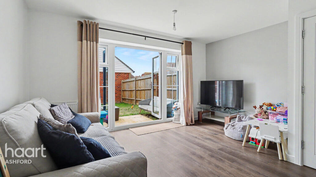 House in Ashford, Hinxhill Park, Willesborough Lees - More