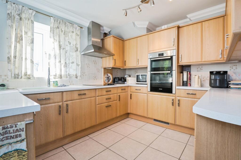 Parsonage Lane, Durley, Southampton photo 3