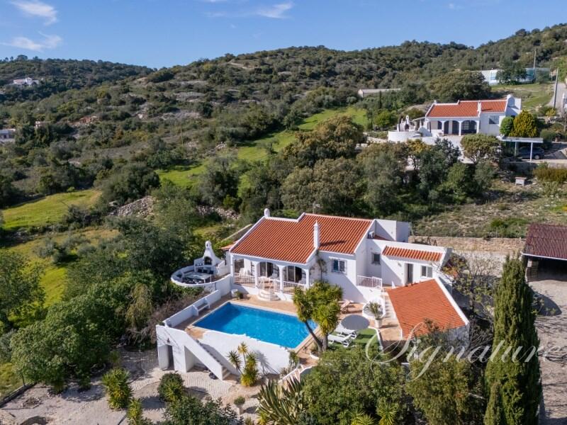 Main image of property: Algarve, Santa Bárbara de Nexe