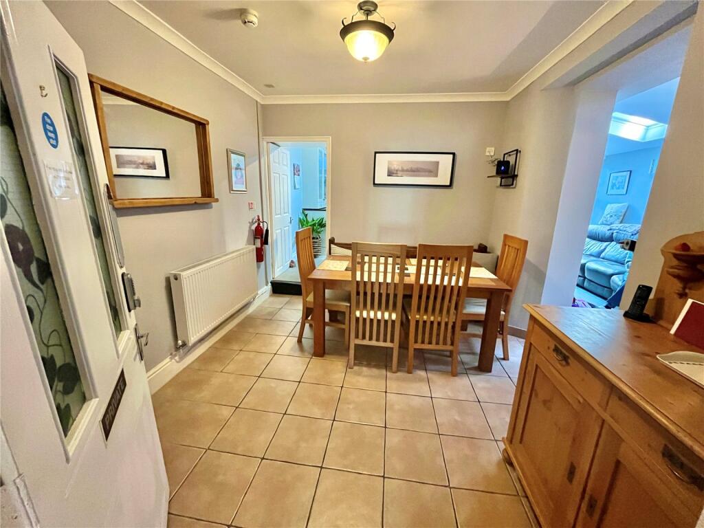 Harding Street, Tenby, Pembrokeshire, SA70 photo 3