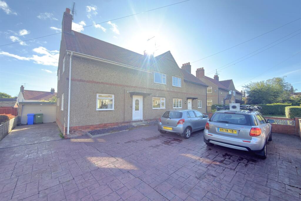 Main image of property: The Gardens, Filey