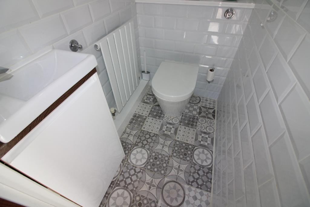 House in Luton - View 4