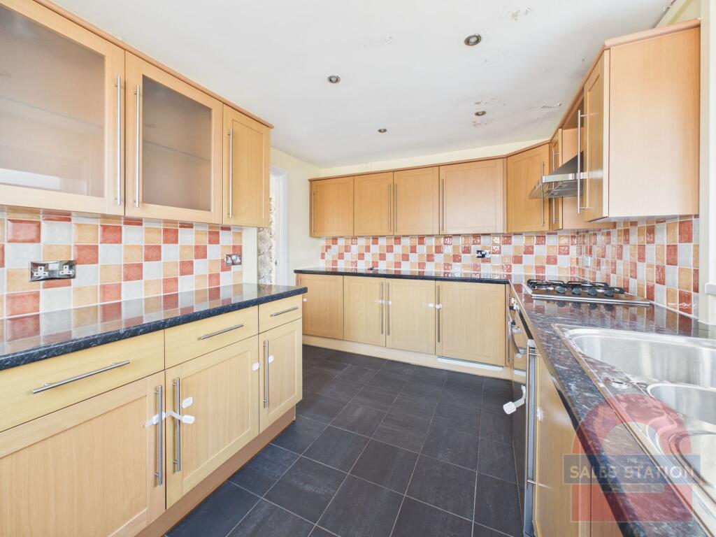 Hill Rise, Cardiff, CF23 photo 2