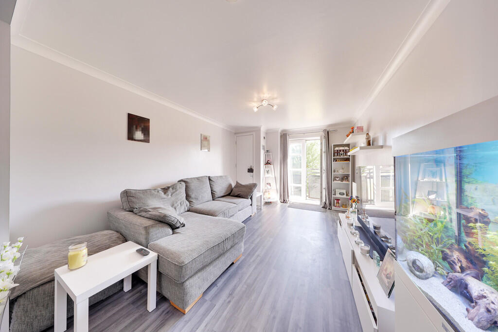 Apartment in London, St Mary Cray - View 2