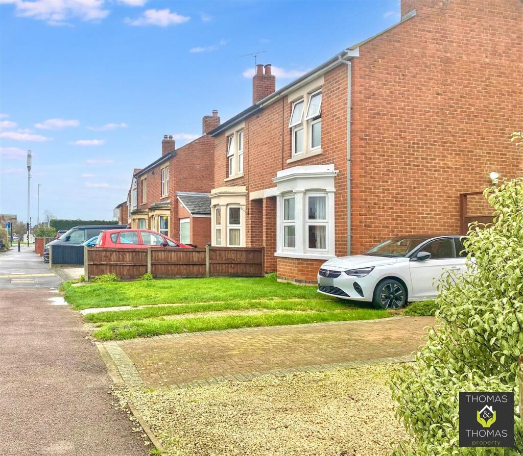 Main image of property: Elmbridge Road, Longlevens