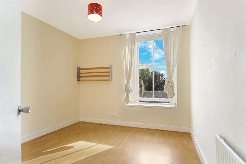 Apartment in Dundee - View 4