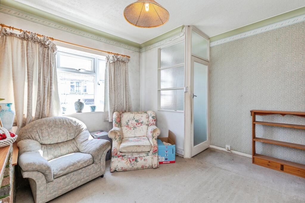 House in Chatham, Medway - View 3