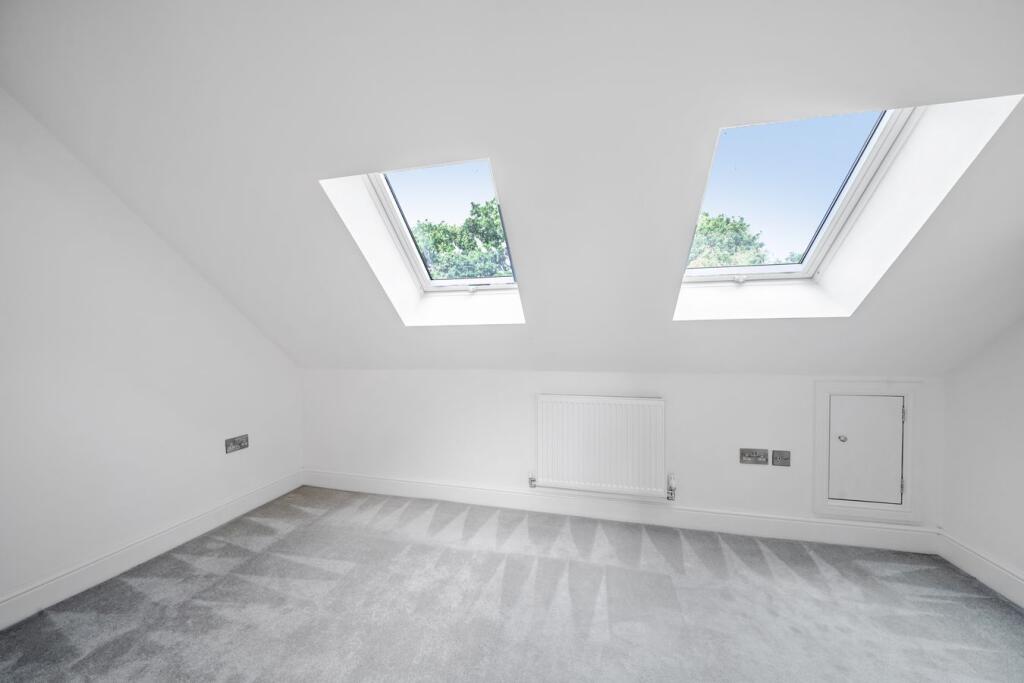 House in Southampton - More