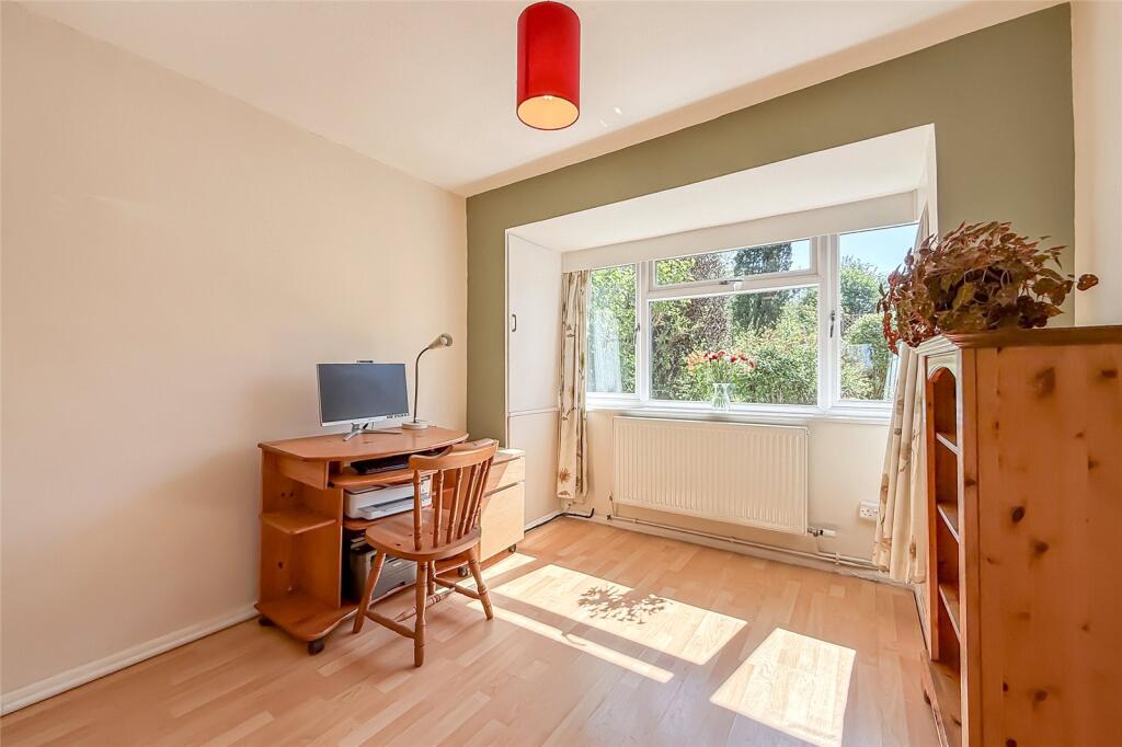 Additional image 18 of Springfield Crescent, Harpenden, Hertfordshire, AL5