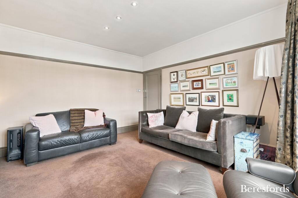 House in London - View 3