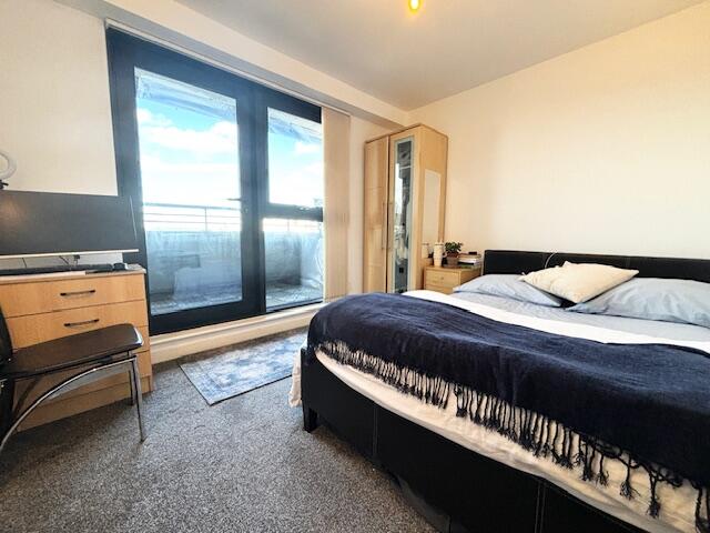 Apartment in Manchester - View 4