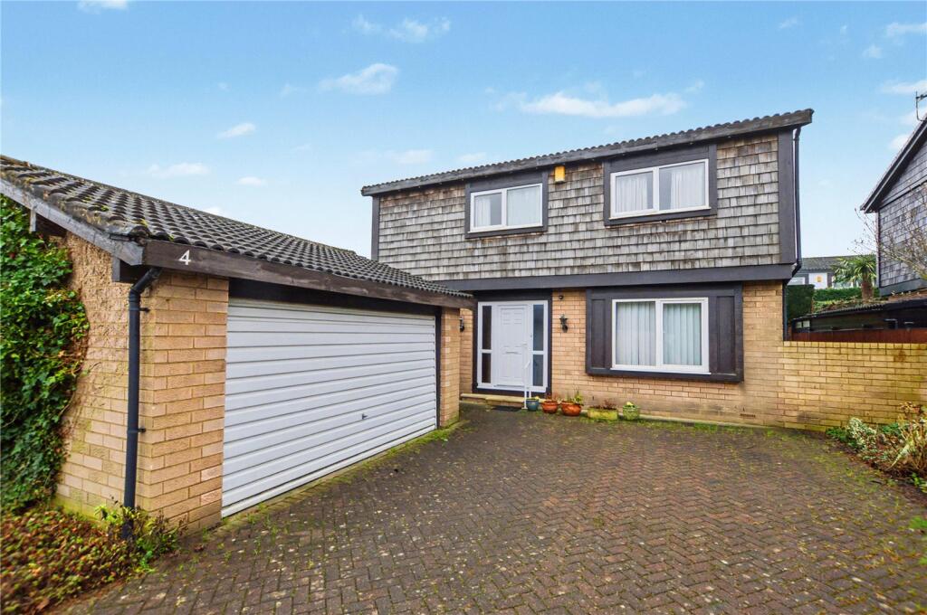 Main image of property: Mill Hill Square, Rothwell, Leeds, West Yorkshire