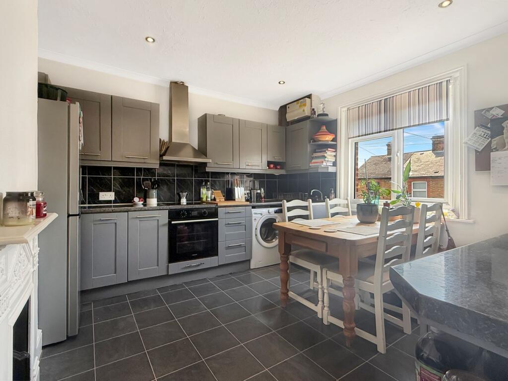 Apartment in Braintree, Essex - More
