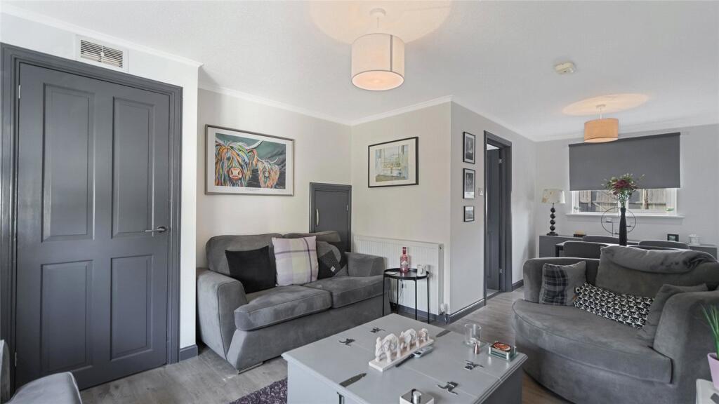 5, Burra Gardens, Bishopbriggs, Glasgow, G64 photo 3