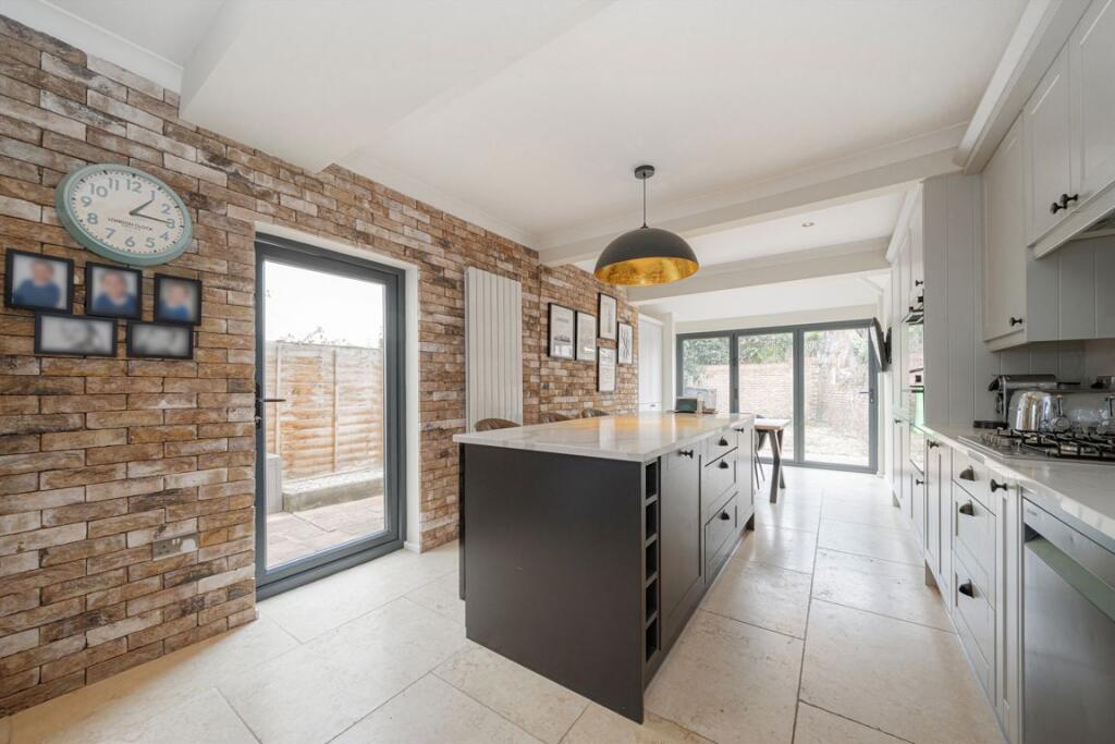 House in Twickenham - View 5