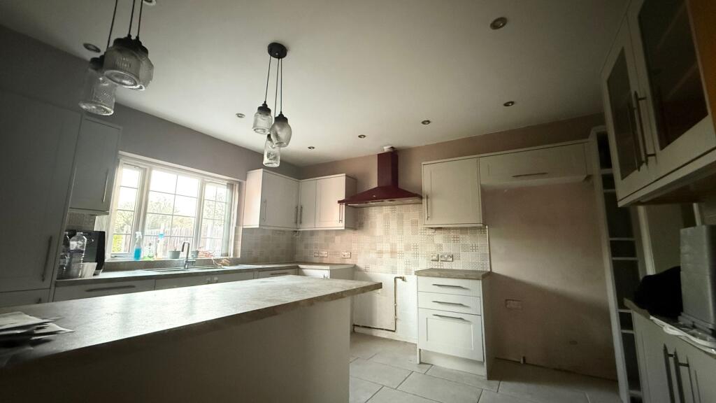 Harding Street, Bilston, WV14 - More