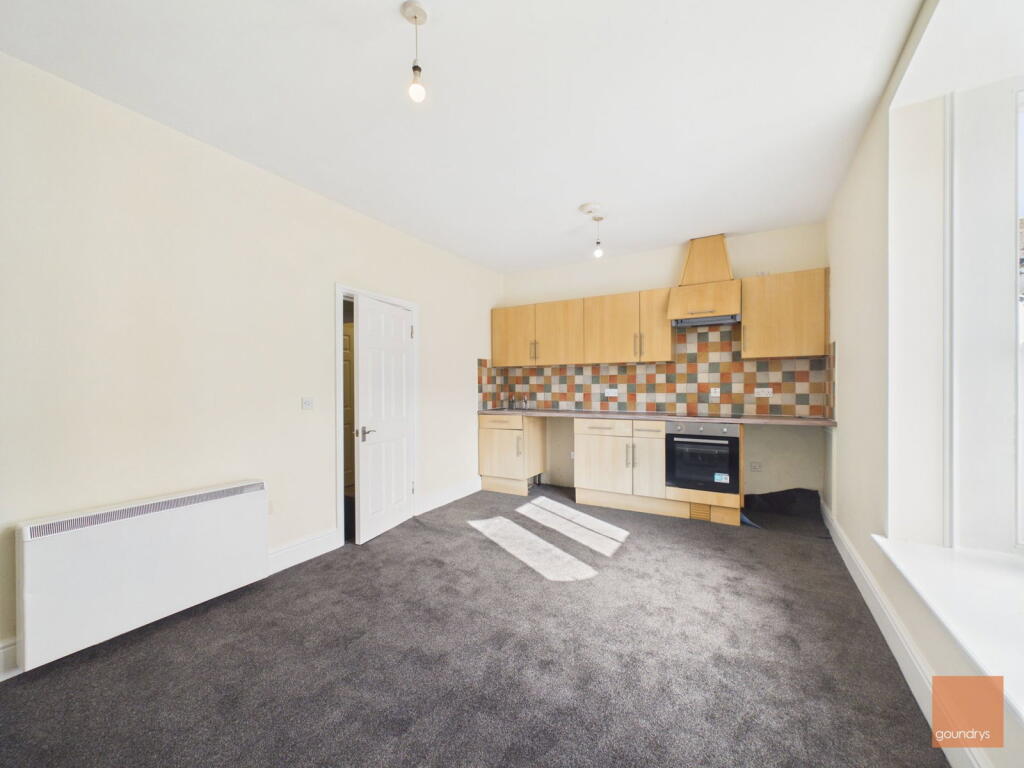 Apartment in Truro - View 2