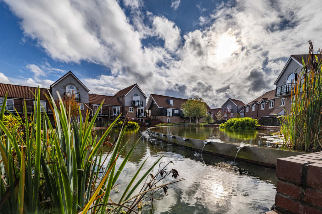 The Quays, Burton Waters, Lincoln, LN1 photo 4