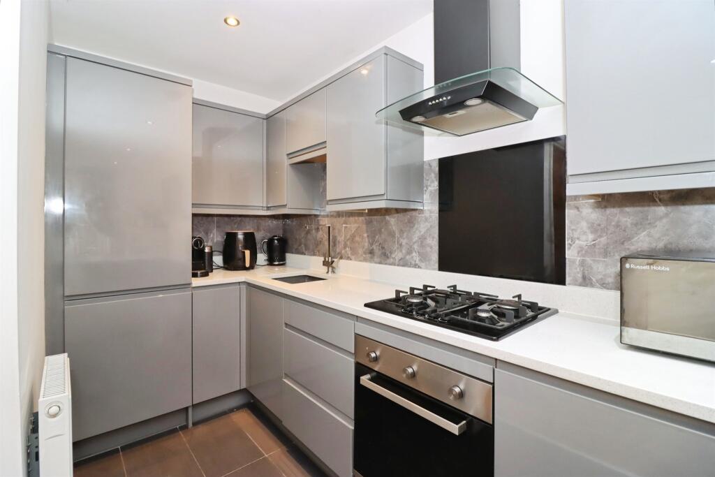 Staveley Road, Poolsbrook, Chesterfield photo 3