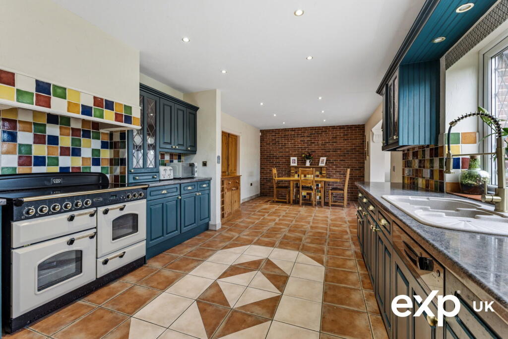 Rufford Grange, Rufford Road, Edwinstowe, NG21 9HX photo 4