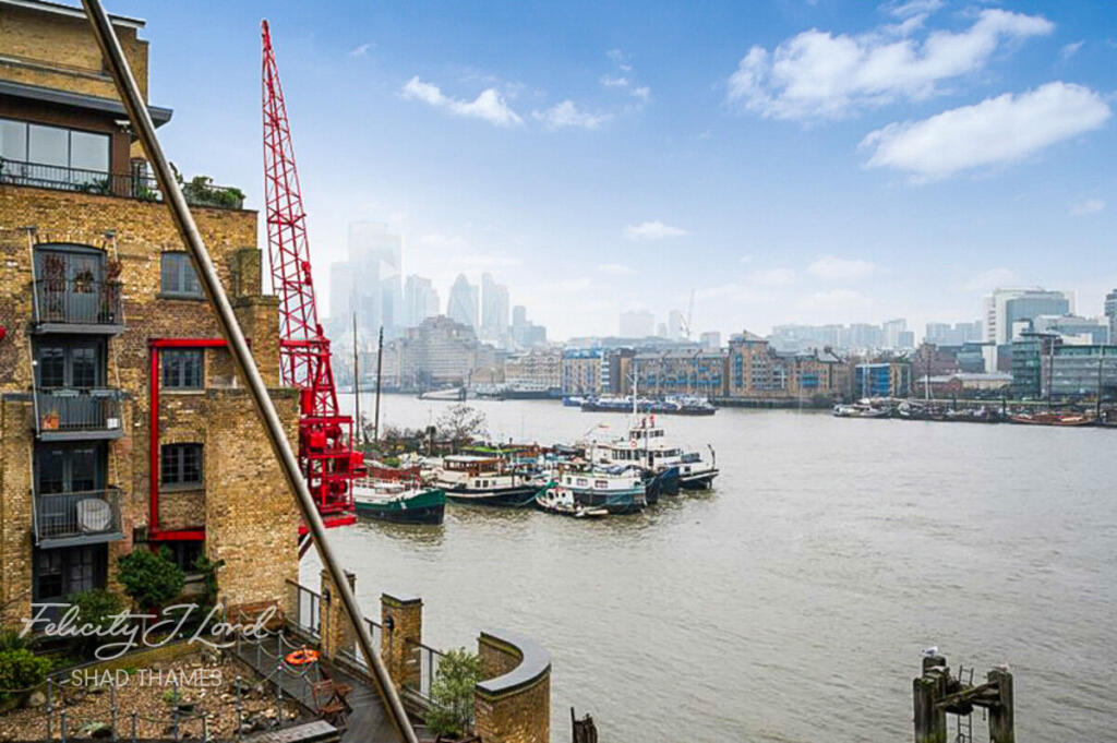 Main image of property: Tempus Wharf, 33 Bermondsey Wall West, SE16