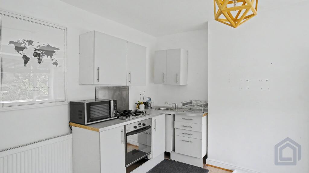 Apartment in London - View 5