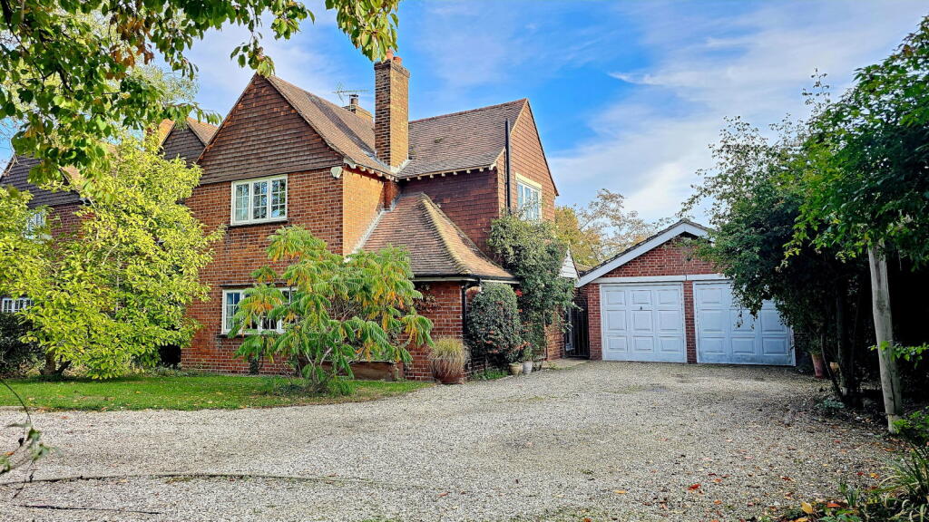 Bath Road, Padworth, Reading, RG7 5QT