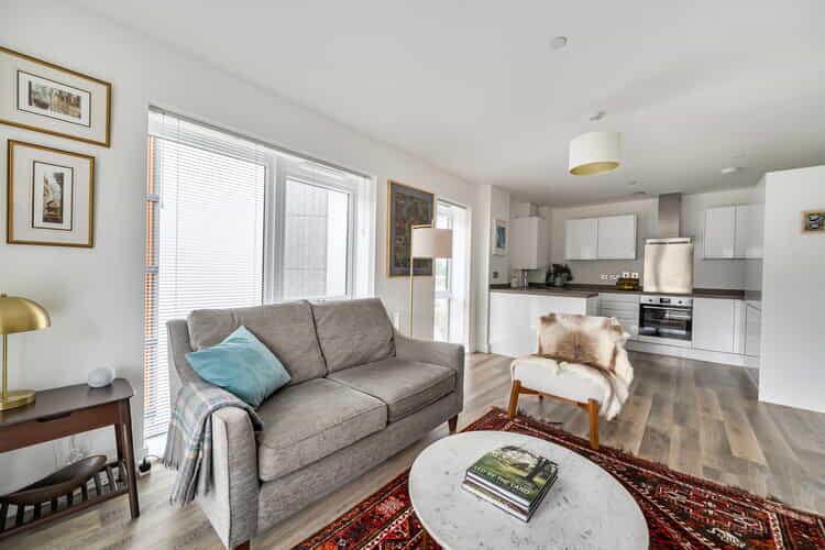 Apartment in Bracknell - View 4