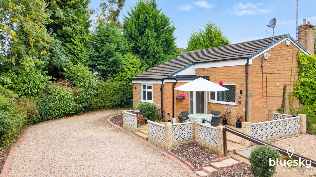 Main image of property: Bigbury Close, Coventry, CV3 5AJ
