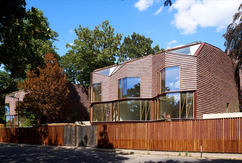 Main image of property: Fountain Drive, London SE19