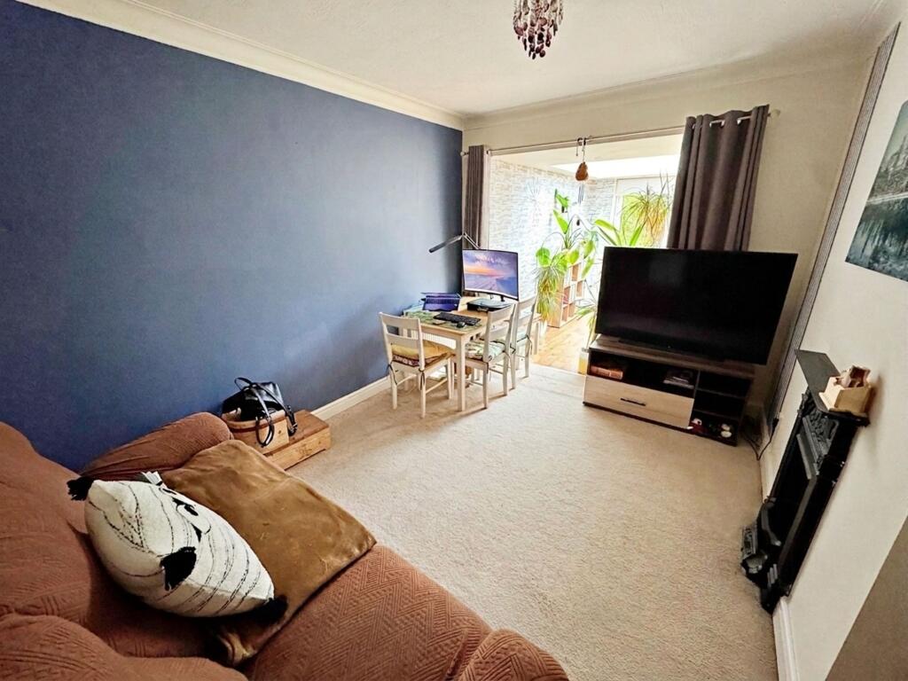 House in Llandudno, Prestatyn - More