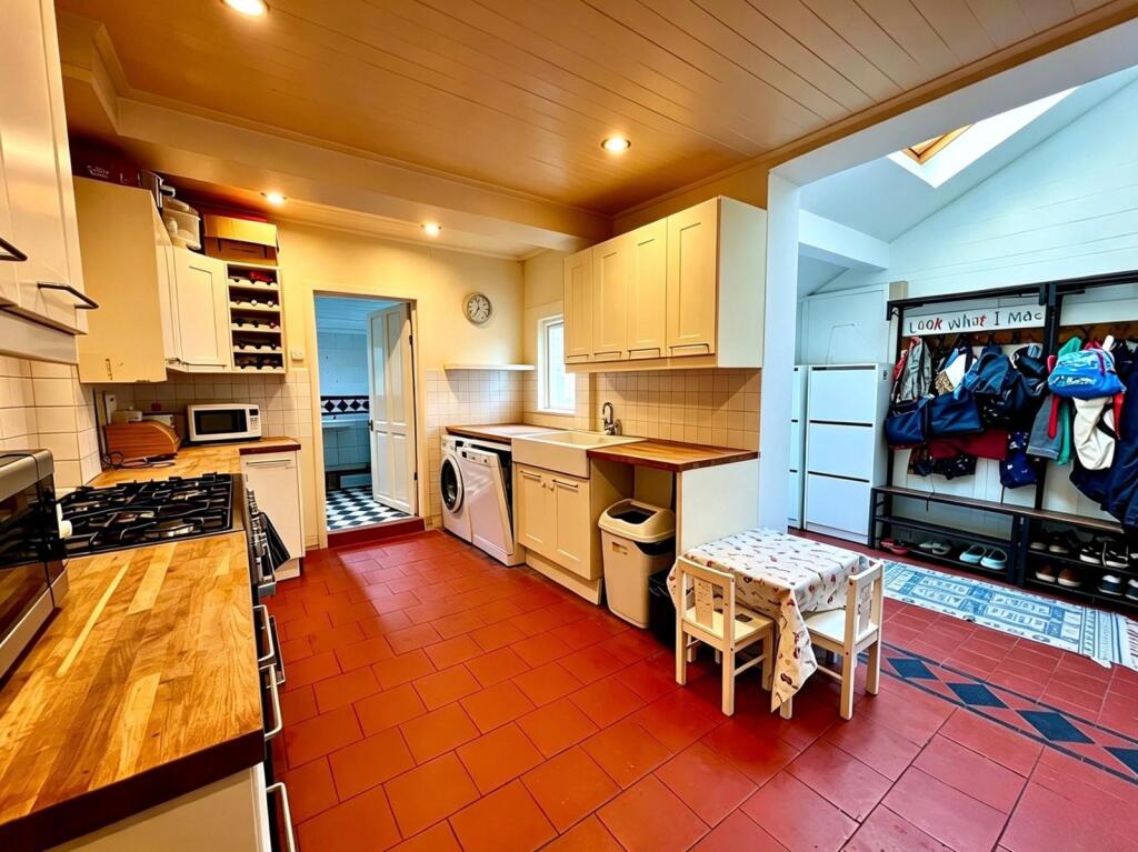 House in Swindon - View 3