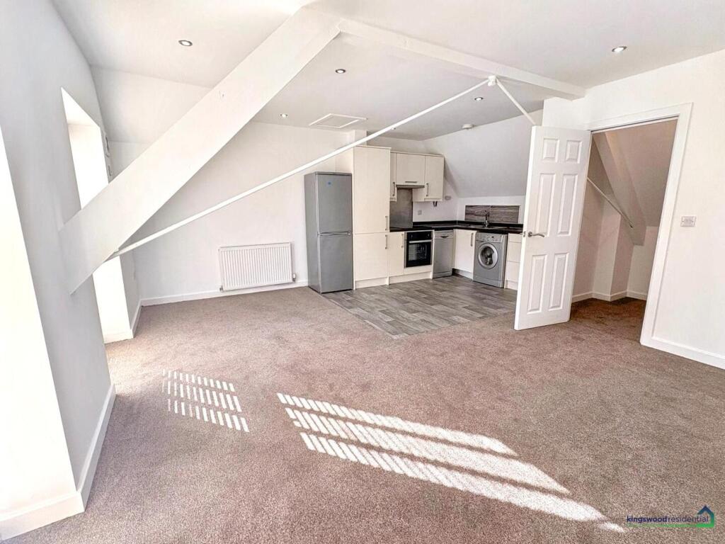 Main image of property: The Old Community Centre, St Pauls Avenue, Nottingham, NG7 5AT
