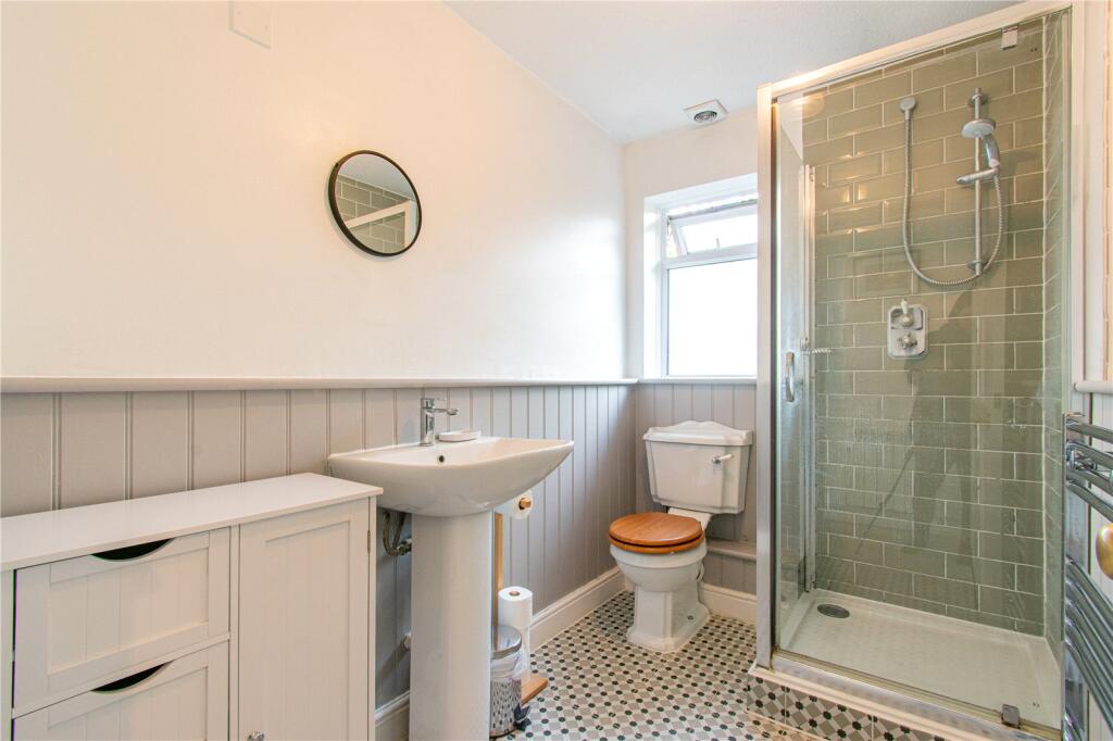 Apartment in Newbury, West Berkshire - View 5