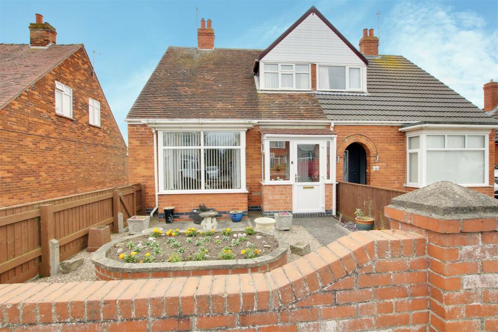 3-bed bungalow on Wellington Road, Mablethorpe, £210,000