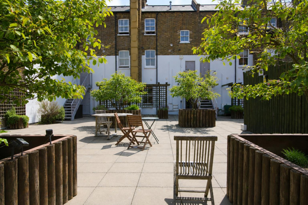 Main image of property: Putney High Street, London