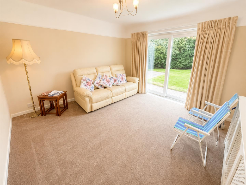 House in Hoylake, Grange - View 4