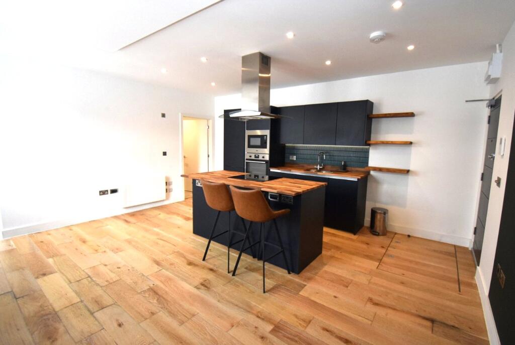 Pelican Lane, Newbury, Berkshire, RG14 - View 4