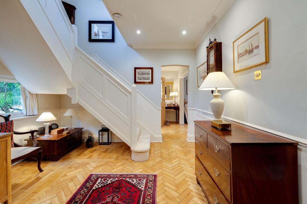 House in Heswall, Liverpool City Region - View 3
