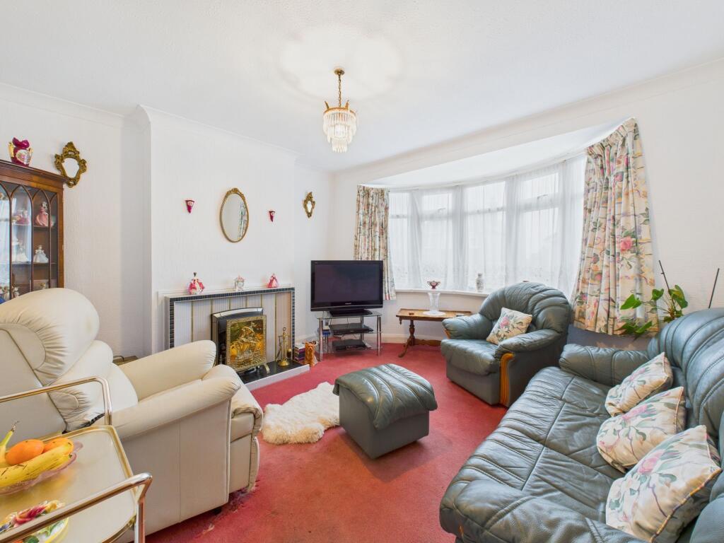 Glenview Crescent, Tenby, SA70 photo 2
